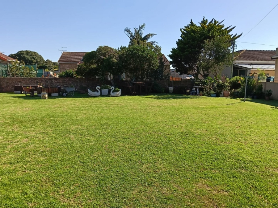 3 Bedroom Property for Sale in Wavecrest Eastern Cape